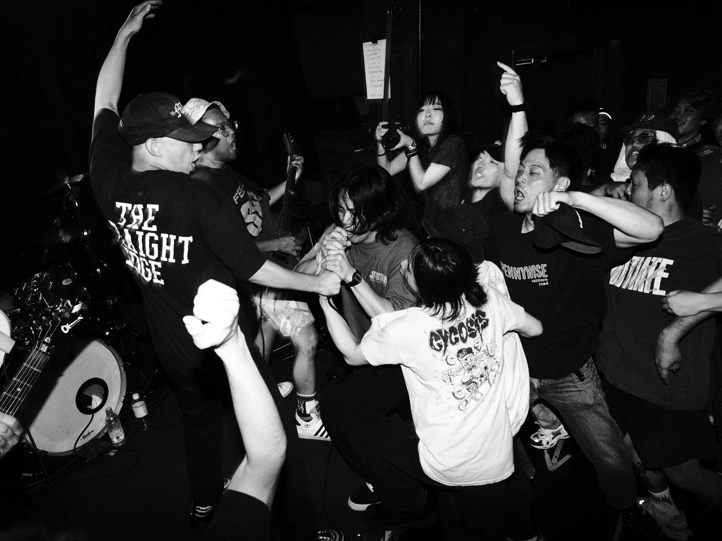 BRIGHTSIDE BOOKING live — pit and mic